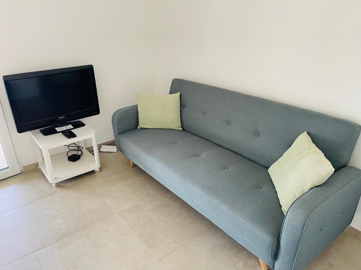 Central Apartment , Free Parking Locarno Exterior foto